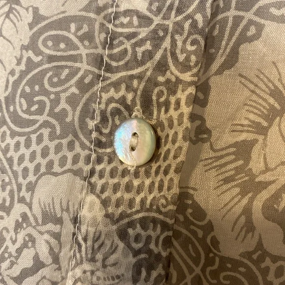 4 Love and Liberty 100% Silk Embroidered Top - Picture 3 of 6